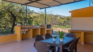 Outdoor dining - Laufrana Álora by Ruralidays (Málaga)