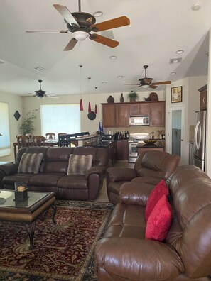 Living area - The Best Sunset View in The Keys (Parker)