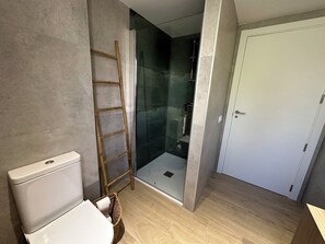 Hair dryer, towels, soap, shampoo - Maravilloso Piso a Estrenar en el Corazón de la Ciudad (Vila-real)