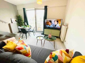 Living area - Charming Duplex in Center w. 2 Terraces (Luxembourg City)