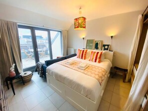 1 bedroom, desk, iron/ironing board, free WiFi - Charming Duplex in Center w. 2 Terraces (Luxembourg City)