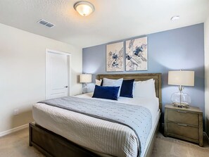 7 bedrooms, desk, iron/ironing board, travel crib - Spacious Solterra Retreat, Pool/Spa, By Disney (Davenport)