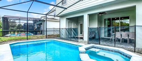 Una piscina riscaldata