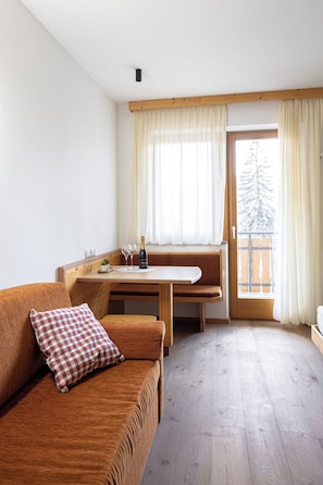 Down duvets, free WiFi - Grünwald (Salorno)