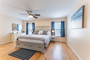 3 chambres, fer et planche à repasser, Wi-Fi gratuit, draps fournis