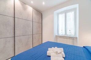 1 chambre, fer et planche à repasser, accès Internet, draps fournis