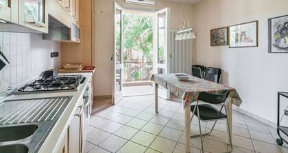 A stone's throw from Borgo San Giuliano Apartment