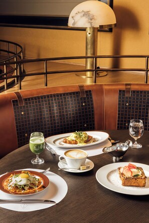 Daily cooked-to-order breakfast for a fee - Bowie House, Auberge Collection (Fort Worth)
