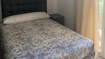4 dormitorios, escritorio, tabla de planchar con plancha y wifi