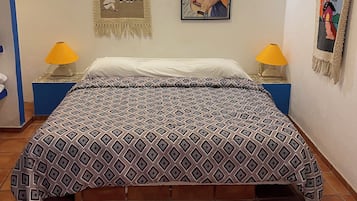 1 bedroom, in-room safe, free WiFi, bed sheets