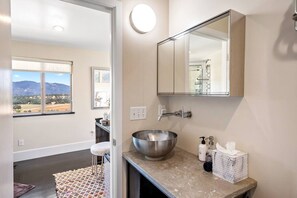 Articles de toilette écologiques, sèche-cheveux