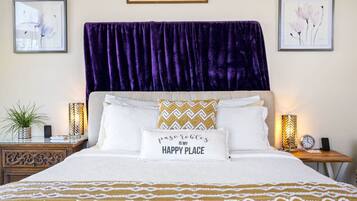 1 makuuhuone, työpöytä, silitysrauta/-lauta, Wi-Fi