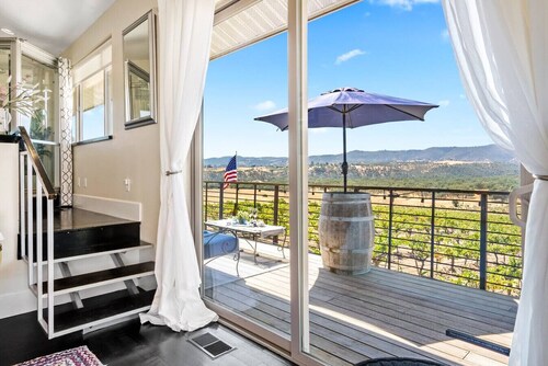 Be Suite Vineyard Retreat