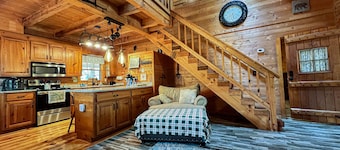 Callaway's Pumpkins and Fantasy in Lights with Happy’s Hideaway!