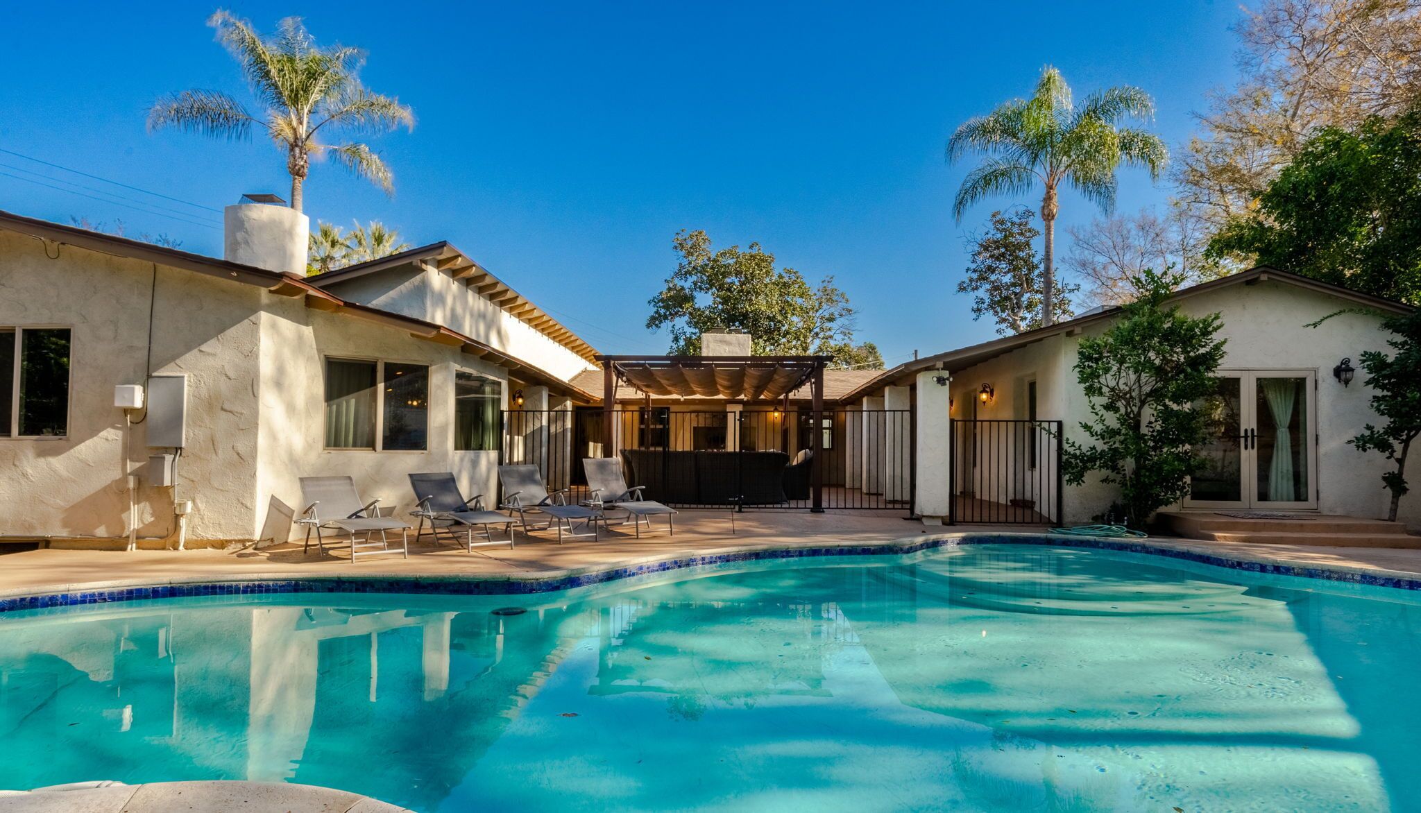 Udendørs pool, opvarmet pool