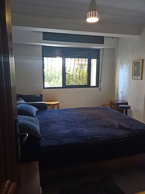 2 bedrooms, iron/ironing board, WiFi, bed sheets - Superb flat in the heart of Tangier  (Tanger)