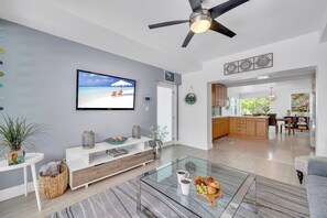 Smart TV, books, stereo - Steps from Beach | Heated Pool | Gulf Stream Key | RESlDENCES (Fort Lauderdale)