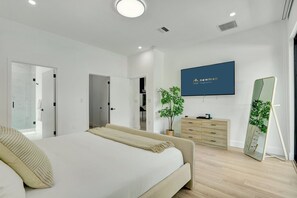 4 slaapkamers, een strijkplank/strijkijzer, gratis wifi, beddengoed