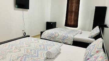 家庭房 | 隔音、熨斗/熨板、免费 WiFi、床单