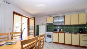Apartment - Marijan - With Terrace - A1 2 2 (Pakostane)