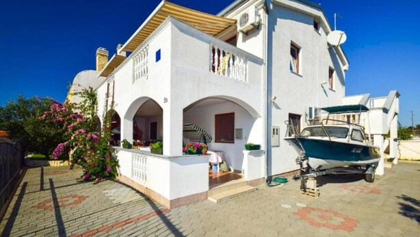 Apartment - Marijan - With Terrace - A1 2 2 (Pakostane)