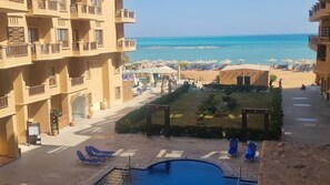 Outdoor pool - My Sky • Wake to the Sea • Quiet Coastal Apartment + Private Beach (Hurghada , Al Aheya)