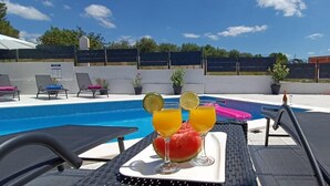 House | Exterior - Holiday Houses, Villas Marina - Quiet & Spacious (Bilice)