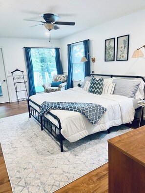 1 Schlafzimmer, Reisekinderbett, kostenloses WLAN, Bettwäsche