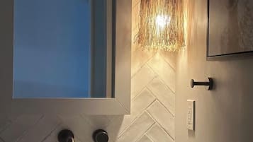 Toallas y papel de baño