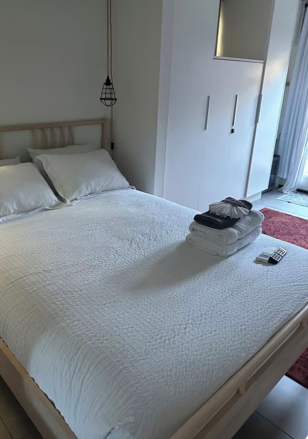 1 多间卧室、WiFi、床单