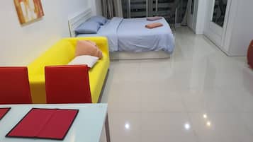 1 bedroom, WiFi, bed sheets