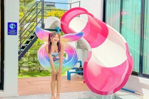 Outdoor pool - Good Moments Pool Villa (Pak Chong)