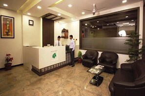 Reception - Hotel Royal Park Residency (Navi Mumbai)