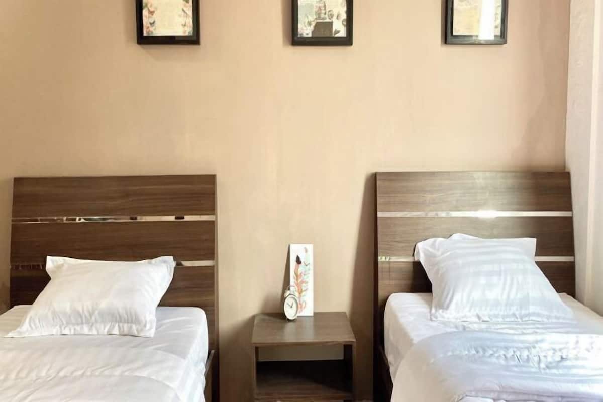 Desk, free WiFi, bed sheets