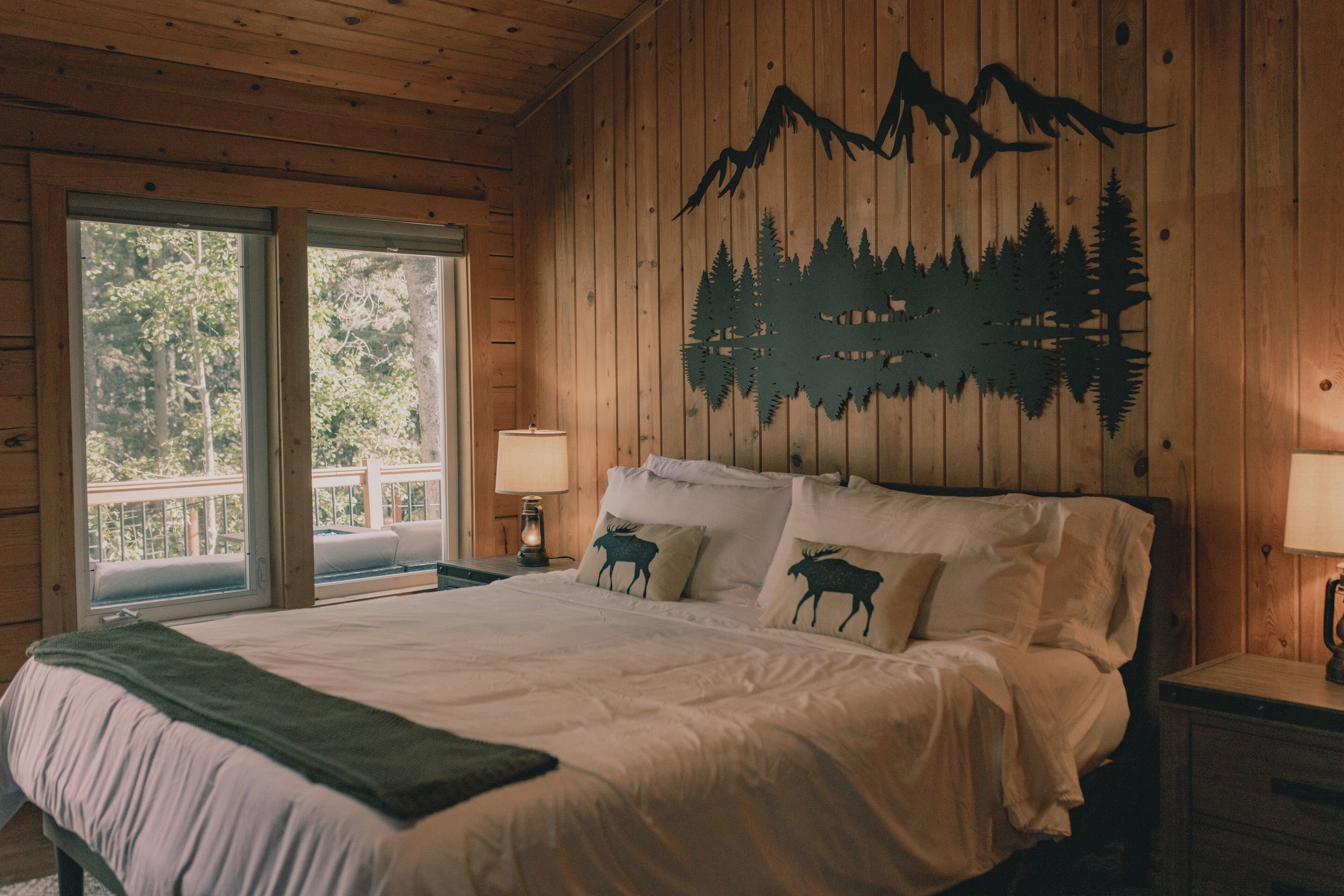 2 bedrooms, in-room safe, iron/ironing board, travel crib