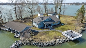 Exterior - Private Island! Includes 2 houses, covered boathouse, best sunset on Indian Lake (Washington Township)