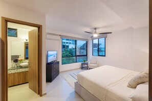 2 bedrooms, in-room safe, iron/ironing board, free WiFi - Hilltop Hideaway with Rooftop Dipping Pool – Walk to Beach & Malecón! (Puerto Vallarta)