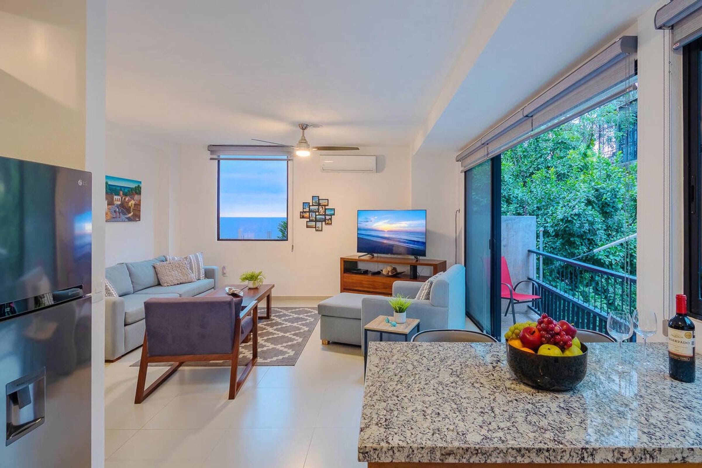 Smart TV, DVD player