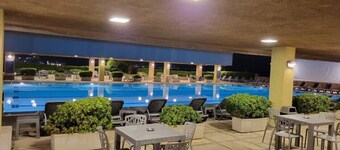 Duplex in Siwar with pool,2min from Le Royal Hotel