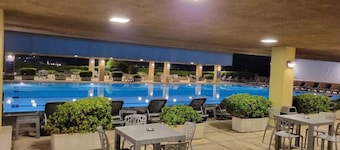 Duplex in Siwar with pool,2min from Le Royal Hotel