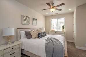 6 bedrooms, iron/ironing board, travel cot, free WiFi - Corner Casita Spacious 6 bedroom private bathrooms (Washington)