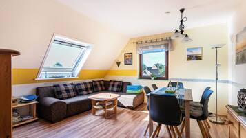 Fernseher, DVD-Player, Stereoanlage