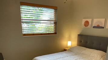 4 bedrooms, free WiFi, bed sheets