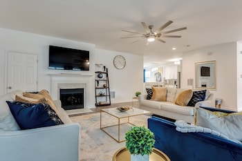 Elegant Atlanta Home - Self Check-in