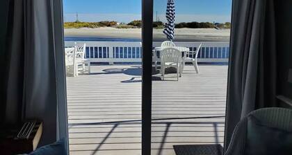 Oceanfront Condo #2 prime location w/ amazing views