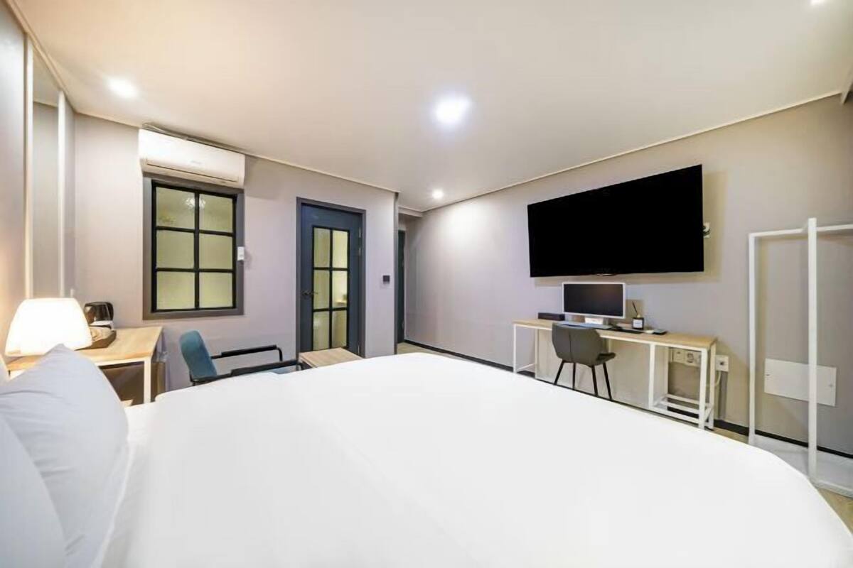 1 bedroom, WiFi (free)
