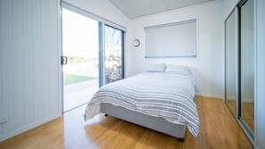 4 soveværelser, strygejern/strygebræt, internetforbindelse, sengetøj