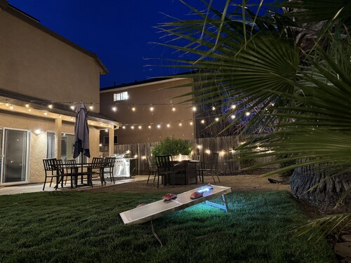 Spacious Luxury Home with an Entertainer Backyard