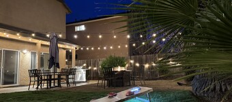 Spacious Luxury Home with an Entertainer Backyard