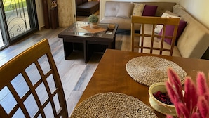TV - Chalet in Batrouna Park resort, facing the pool, gazon,gym,GENERATOR IS INCLUDED (Helweh)